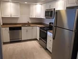 1 Stonehill Dr Unit 2k, Stoneham, MA 02180