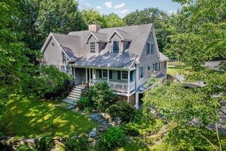 64 Rowe Dr, Fremont, NH 03044