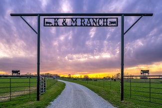 3739 Farm Road 1240, Crane, MO 65633