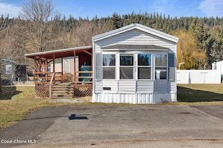 8598 W Park Loop, Rathdrum, ID 83858