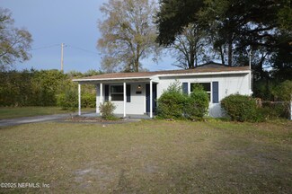 3741 Cactus Ln, Jacksonville, FL 32207