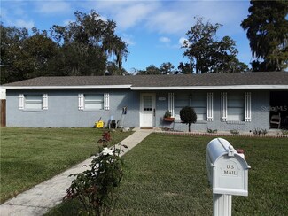 1105 Enchanted Dr, Lakeland, FL 33801