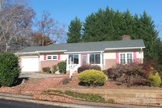 284 Maple St, Rutherfordton, NC 28139