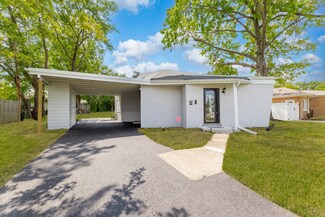 4446 Idlewild Ln, Hillside, IL 60162