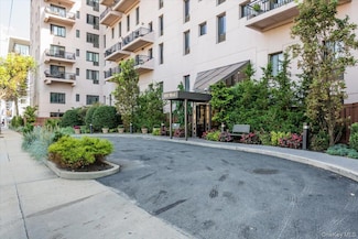 100 W Broadway Unit 7C, Long Beach, NY 11561