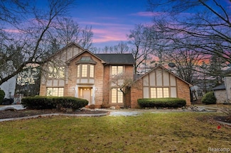 28947 Glenbrook Dr, Farmington Hills, MI 48331
