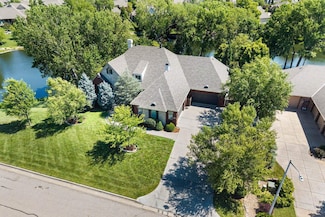 918 E Lakecrest Dr, Andover, KS 67002
