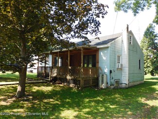 89 West St, Tunkhannock, PA 18657
