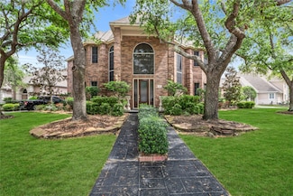 24 Stonegate Park Ct, Spring, TX 77379