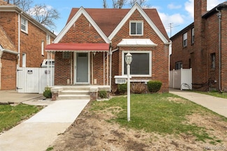 18696 Cherrylawn St, Detroit, MI 48221