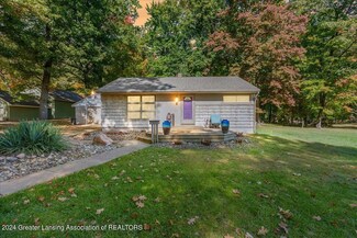 3410 Carlton Blvd, Jackson, MI 49203