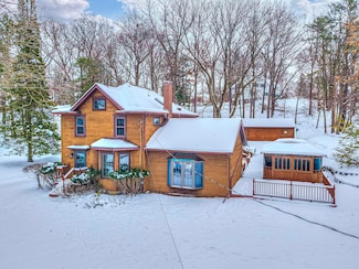 1903 Kibby Rd, Jackson, MI 49203