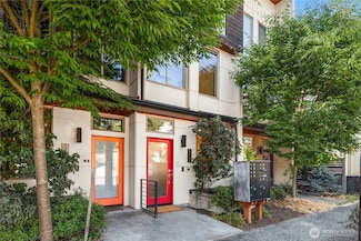 5015 Fauntleroy Way SW, Seattle, WA 98136