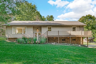 946 N Wozniak Rd, La Porte, IN 46350