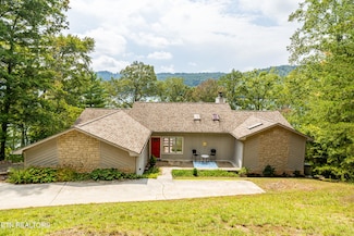 1691 Cove Pointe Rd, La Follette, TN 37766