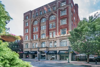 148 Temple St Unit 204, New Haven, CT 06510