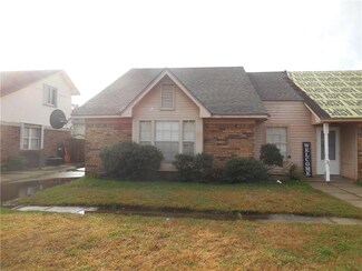 2114 Snowbird Dr, Harvey, LA 70058