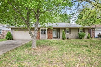1124 S Paula Ave, Springfield, MO 65804