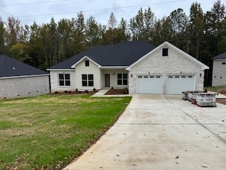 432 Horseshoe Hills Dr, Killen, AL 35645