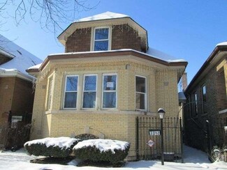 3042 N Lowell Ave, Chicago, IL 60641