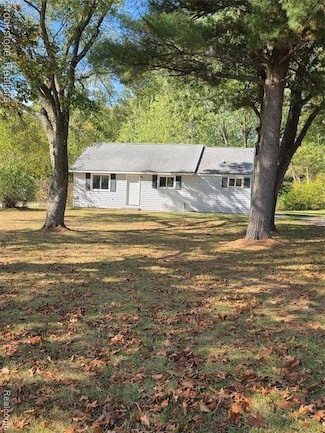 7385 N Lewis Rd, Mount Morris, MI 48458