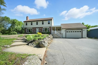 2 N Broadway, Atkinson, NH 03811