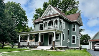 407 N Main St, New Sharon, IA 50207