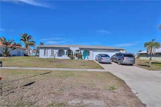 112 Cousley Dr SE, Port Charlotte, FL 33952