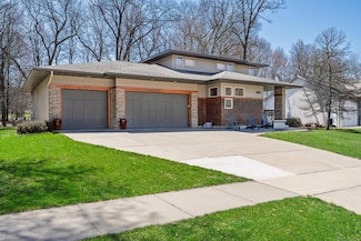 3307 Anric Dr, Eau Claire, WI 54701