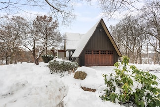 5577 Kenowa Ave SW, Grandville, MI 49418