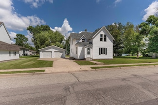 218 E Main St, Cyrus, MN 56323