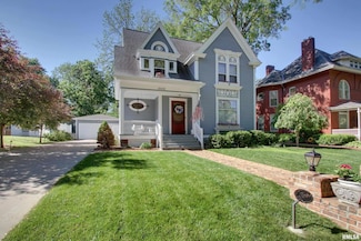 1666 Jersey St, Quincy, IL 62301