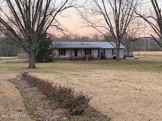 1630 Highway 80, Morton, MS 39117