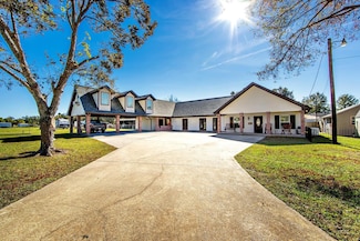 104 Pasture Ct, Thibodaux, LA 70301