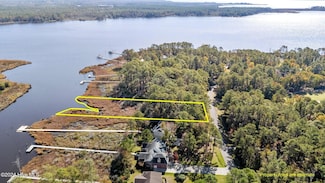 1106 Harbour Pointe Dr, Fairfield Harbour, NC 28560