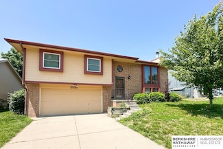 5556 S 155th St, Omaha, NE 68137