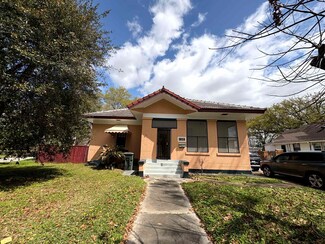1613 Orange Ave, Beaumont, TX 77701
