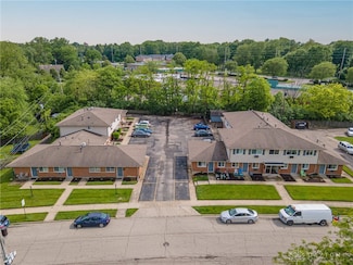 2648 Parklawn Dr, Dayton, OH 45440