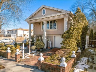 4 Dewey Ave, Staten Island, NY 10308