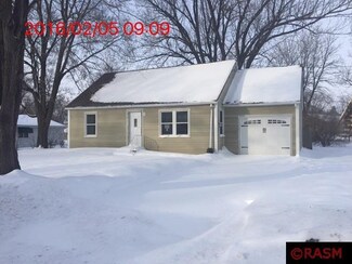 218 S Elmwood Ave, Le Sueur, MN 56058