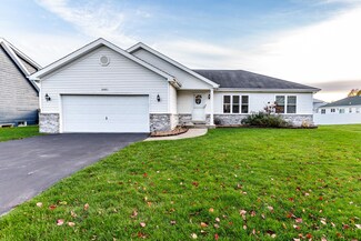 1547 W 94th Ln, Crown Point, IN 46307