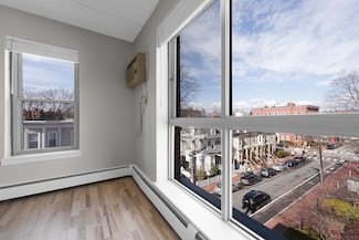 16 Trowbridge St Unit 34, Cambridge, MA 02138