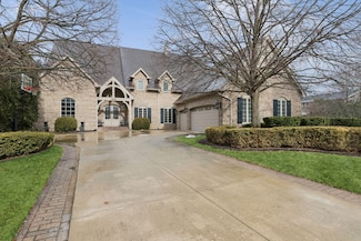 1908 Jessica Ln, Northbrook, IL 60062