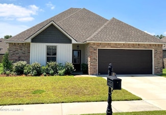 205 Sparkling Meadows Ln, Lafayette, LA 70506