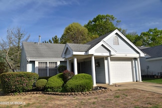 126 Cardigan Ct, Manchester, NJ 08759