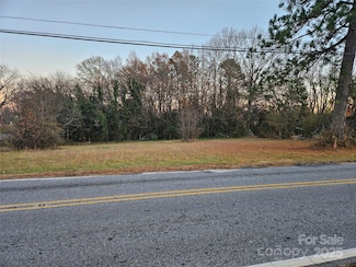 127 33rd St SW, Hickory, NC 28602