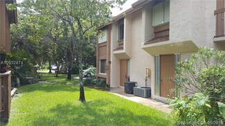 10 Wimbledon Lake Dr Unit 249, Plantation, FL 33324