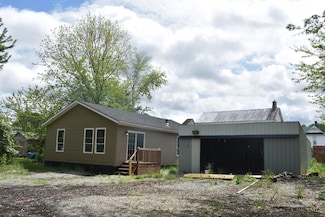 67 Sweet St, Martinsville, OH 45146