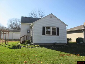 207 W South St, Janesville, MN 56048