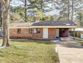 9407 Southwest Dr, Little Rock, AR 72209